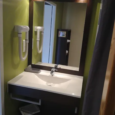 Fasthotel Montpellier ホテル
