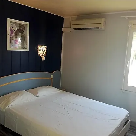 Fasthotel Montpellier 2* バイヤルグ